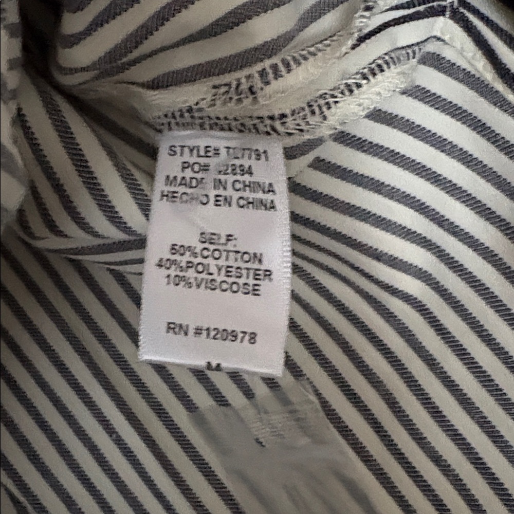 Entro Off White Railroad Stripe V Neck Half Sleeve Top - Picture 10 of 10